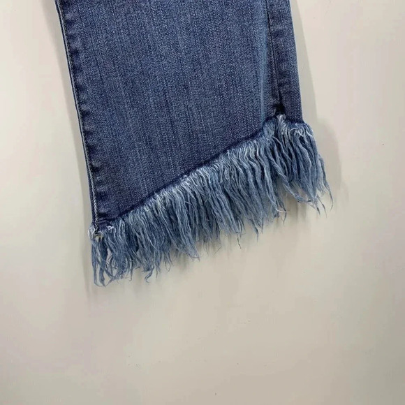 Etienne‎ Marcel Denim Women's Asymmetrical Crop Kick Raw Hem Jeans Size 27 - Picture 6 of 15
